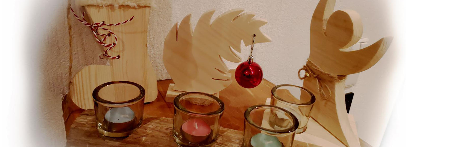 DIY wooden Christmas decoration with candles and ornaments
