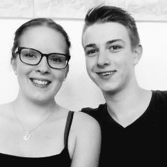 Bild der Autoren Frank Halbe und Janine Seibold.