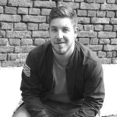 Bild des Autors Tobias Peters.