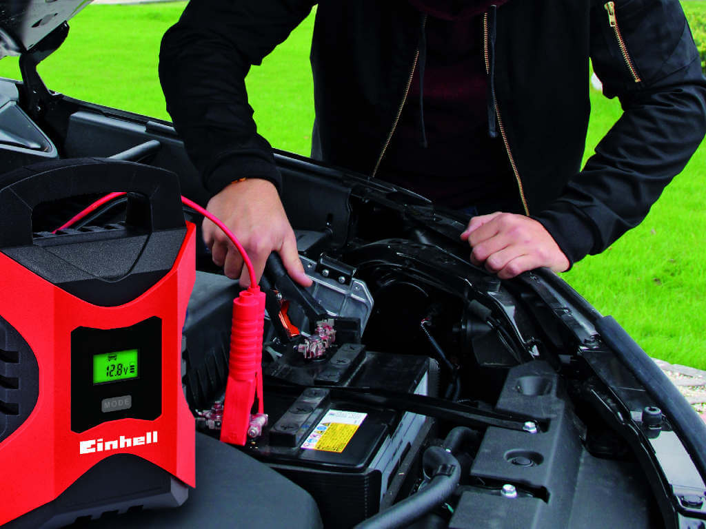car battery is measured