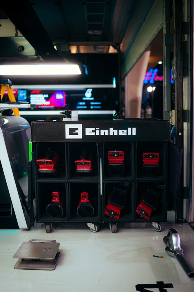 Einhell tools in the Mercedes garage. 