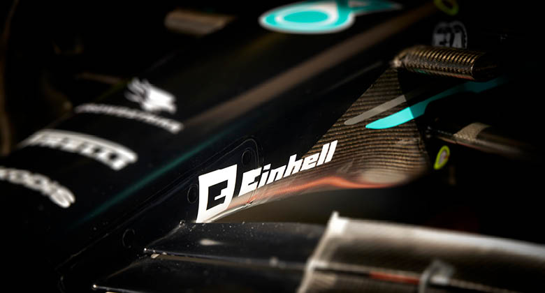 Einhell Logo auf Mercedes-AMG PETRONAS F1 Team Auto