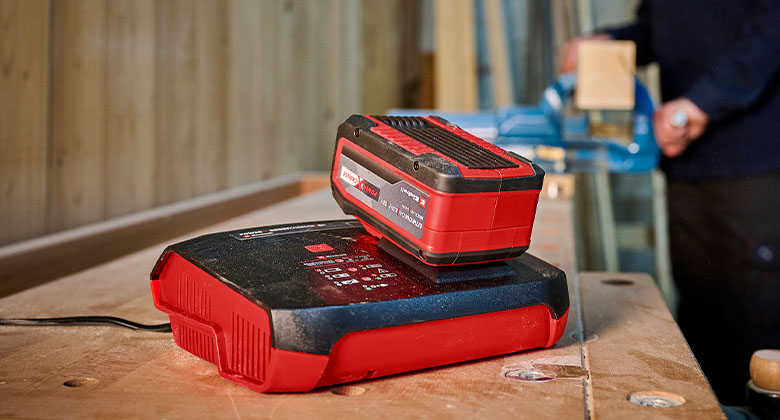 Einhell free battery kit deals