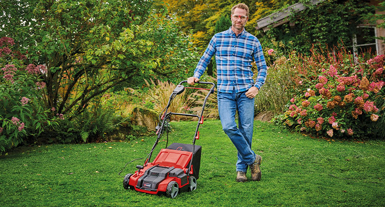 Motorised scarifier store