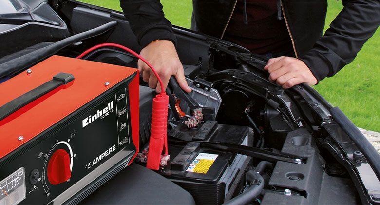 Ladegerät Autobatterie 12V oder 6V 4A für 4Ah bis 120Ah Batterie Ladegerät  Akku Ladegerät Batterieladegerät KFZ Auto Motorrad AGM EFB Gel LiFEPO4 Red:  : Auto & Motorrad