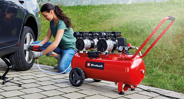 KFZ KOMPRESSOR: Car air compressor up to 18 bar, 12 V at reichelt