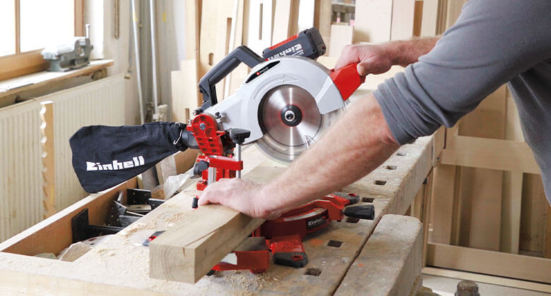 Maximum efficiency with mitre saws