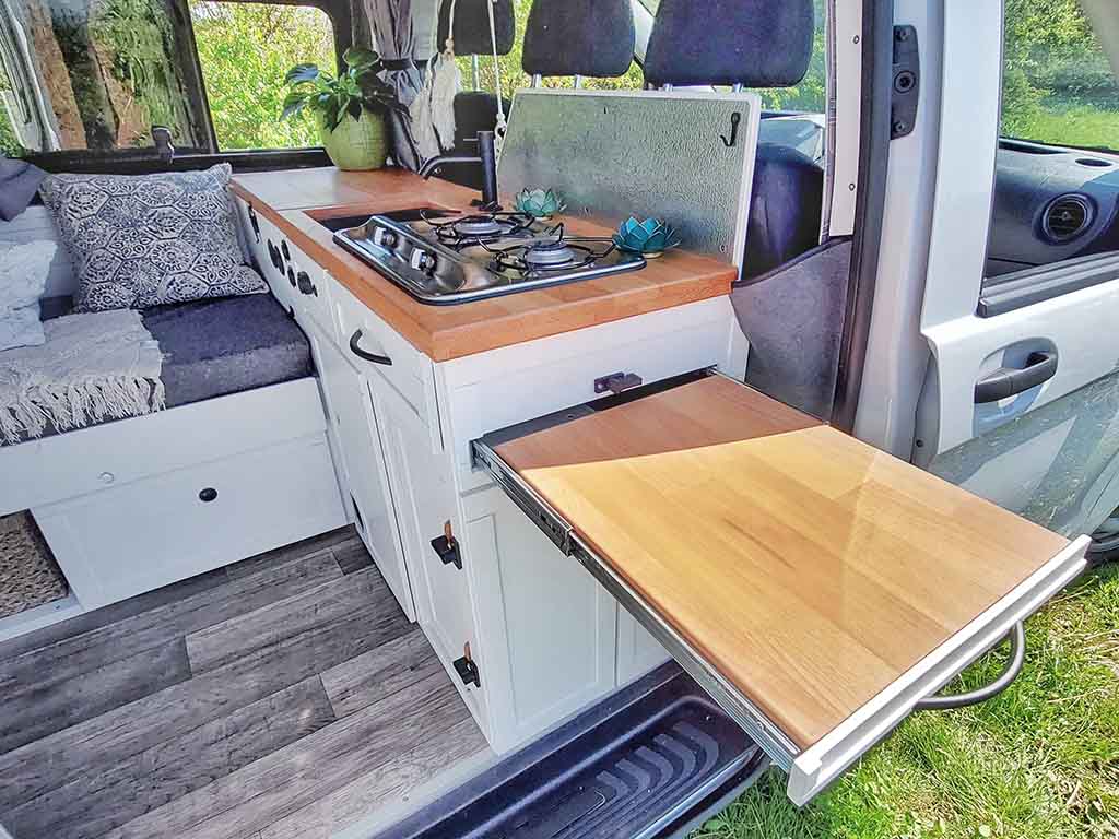 selfmade camper kitchen