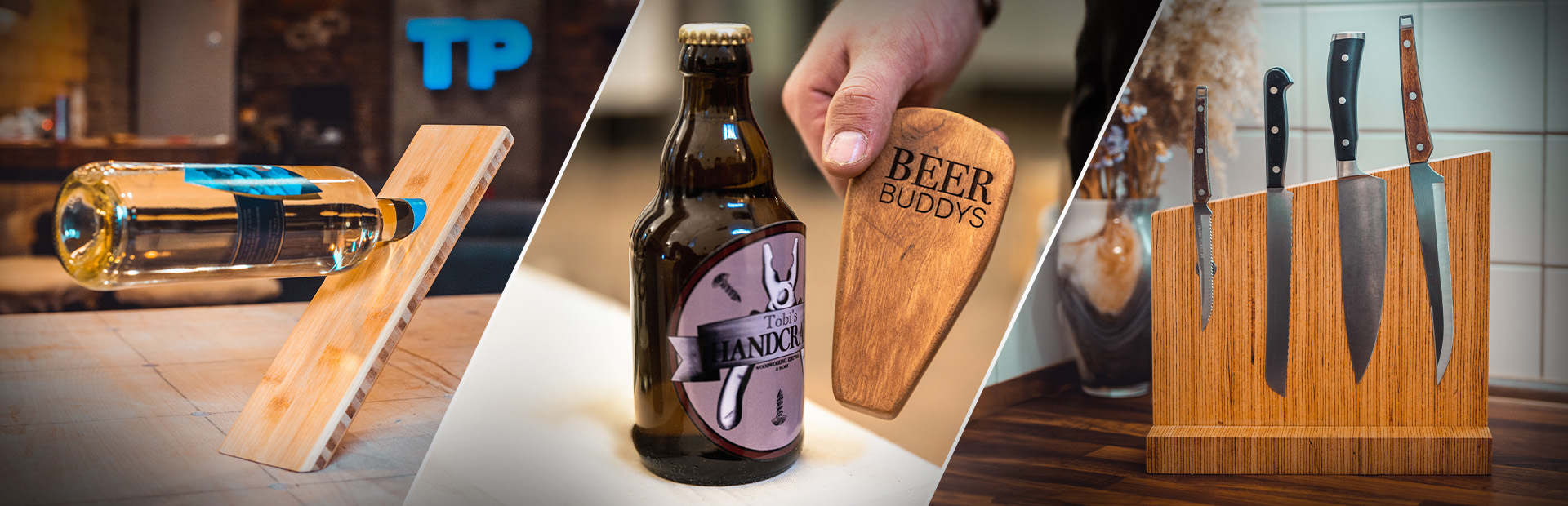 Drei Holzprodukte: ein schräger Flaschenhalter mit Weinflasche, ein gravierter Flaschenöffner mit „BEER BUDDYS“ und ein Messerblock mit vier Messern.